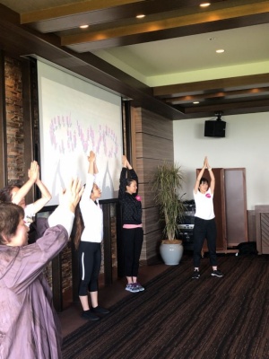 akakura Earth laugh yoga5.jpg